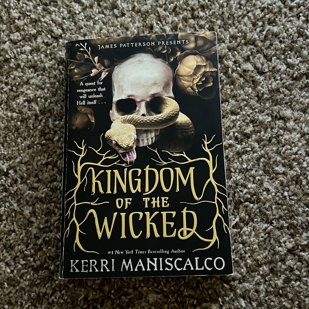 Kingdom of the Wicked by Kerri Maniscalco paperback